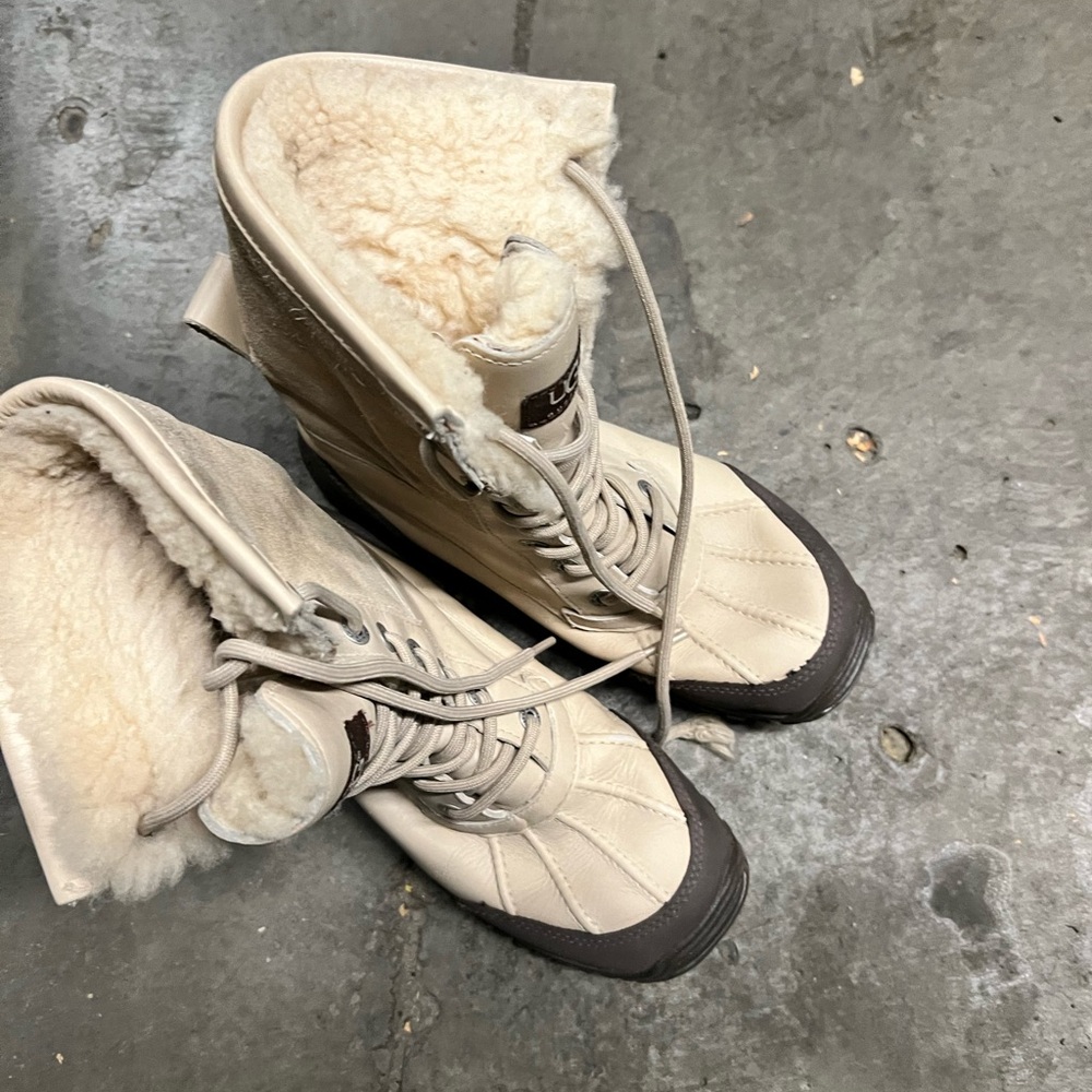 UGG Adirondack Winter Boots